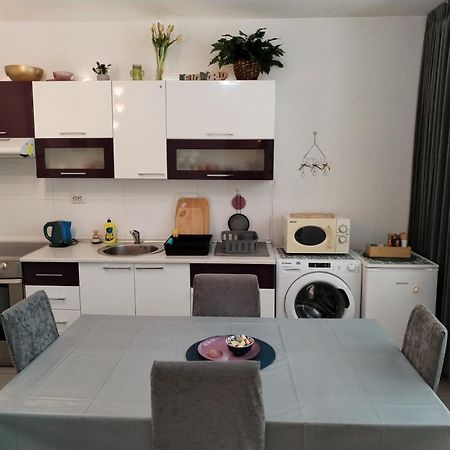 Apartment Suzana 2Br Split With Balcony Luaran gambar