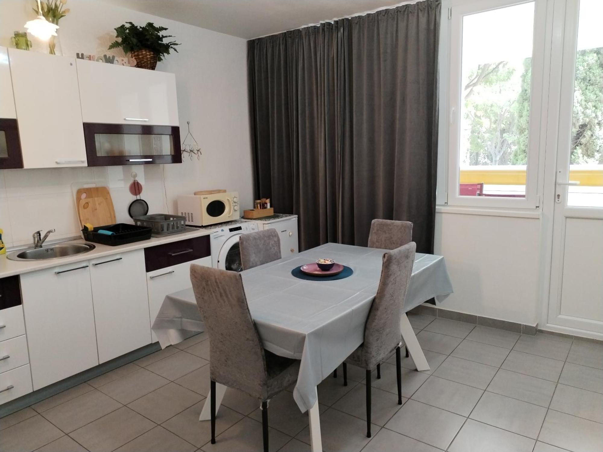 Apartment Suzana 2Br Split With Balcony Luaran gambar